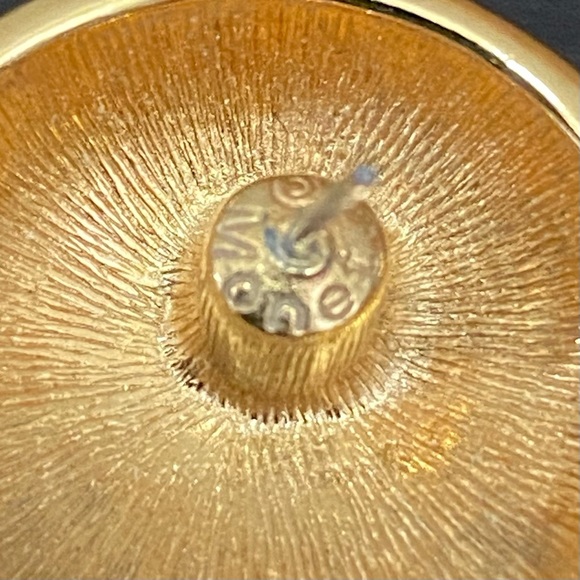 Vintage MONET Signed Gold-tone Ornate Concave Button Earrings - Picture 15 of 15